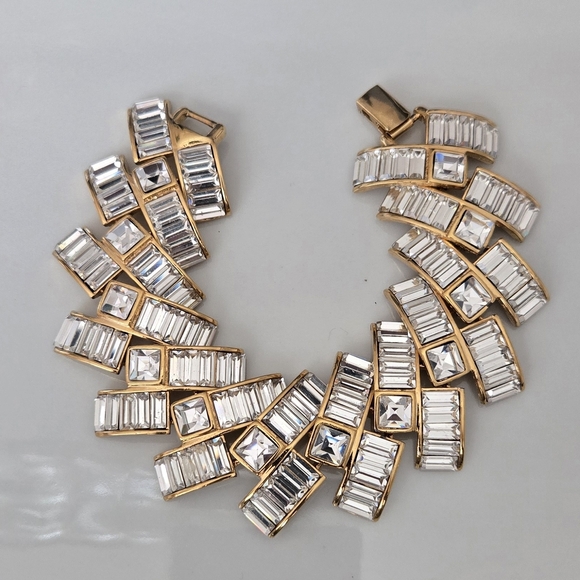 Napier Jewelry - Vtg NAPIER Elegant Gold and Silver Bracelet